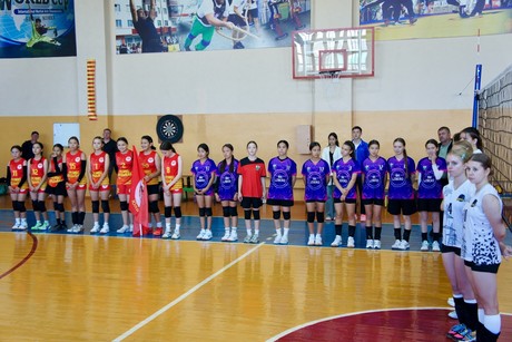 фото - В Сибайском институте прошел волейбольный турнир в честь юбилея ветерана кафедры!