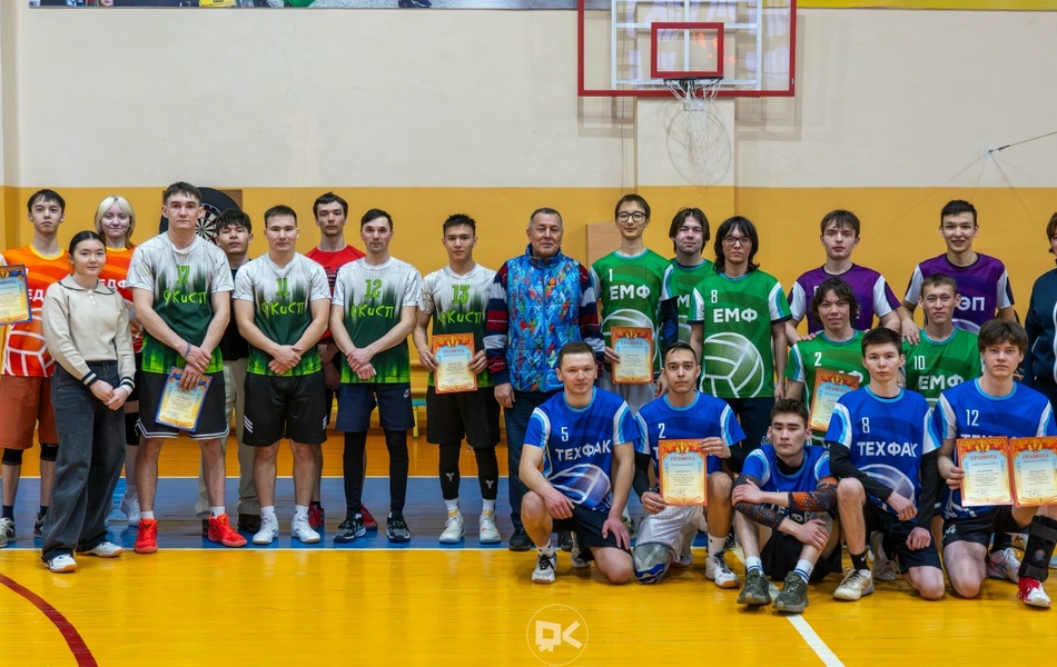 Титаны  из технологического факультета: сенсация на волейбольной площадке!