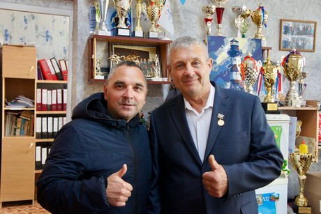 фото - В Сибайском институте прошел волейбольный турнир в честь юбилея ветерана кафедры!