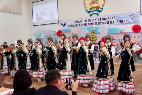 фото - Беҙҙең ҡәҙерле студенттарыбыҙ! Дорогие наши студенты!