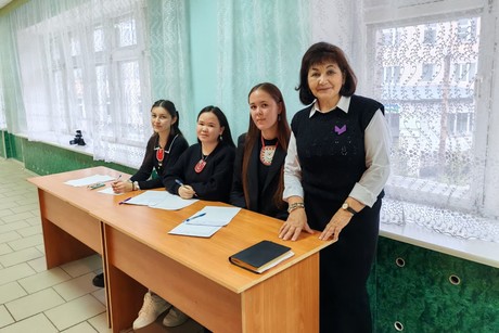 фото - Сибай институтында  Урал аръяғы төбәгенең  тарихы, теле, мәҙәниәтенең үҫеш перспективалары ҡаралды