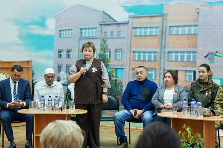 фото - Диалог сквозь слезы: боль матерей и обещание студентов