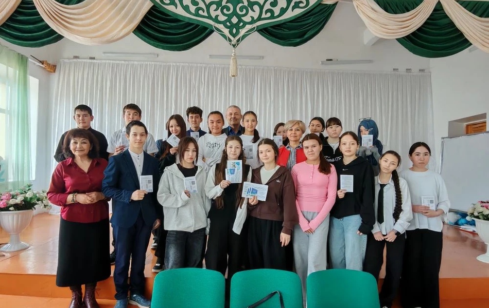 Мост в будущее: преподаватели  Сибайского института  провели профориентационный десант в школах Баймакского района.