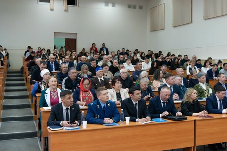 фото - В Сибайском институте (филиале) УУНиТ прошел форум общественных инспекторов по охране окружающей среды на тему " Общественный экологический инспектор: правовые основы и практические инструменты"