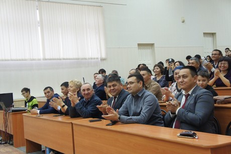 фото - Две стихии одного таланта: В Сибайском институте отметили юбилей академика Ялиля Суюндукова!