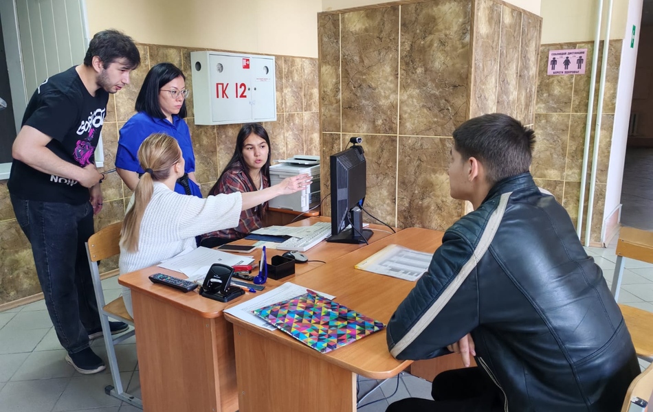 Приёмная комиссия Сибайского института открыла свои двери для абитуриентов!