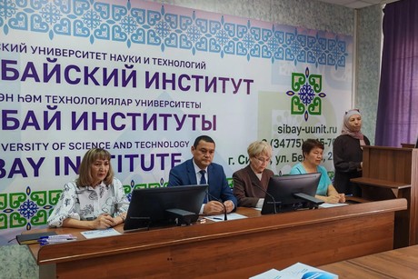 фото - Күренекле педагог-методист Абдрахман Әбдрәхим улы Ғәлләмовтың тыуыуына 100 йыл тулыуға арналған түңәрәк өҫтәл