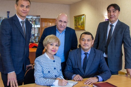 фото - Хөрмәтле уҡытыусылар, ғалимдәр, студенттар! Уважаемые ученые, преподаватели и студенты Сибайского института!